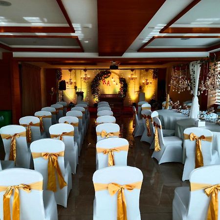 River Terrace Resort&Spa Kochi Bagian luar foto