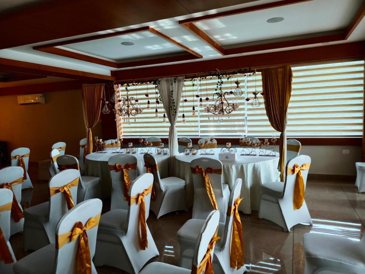 River Terrace Resort&Spa Kochi Bagian luar foto
