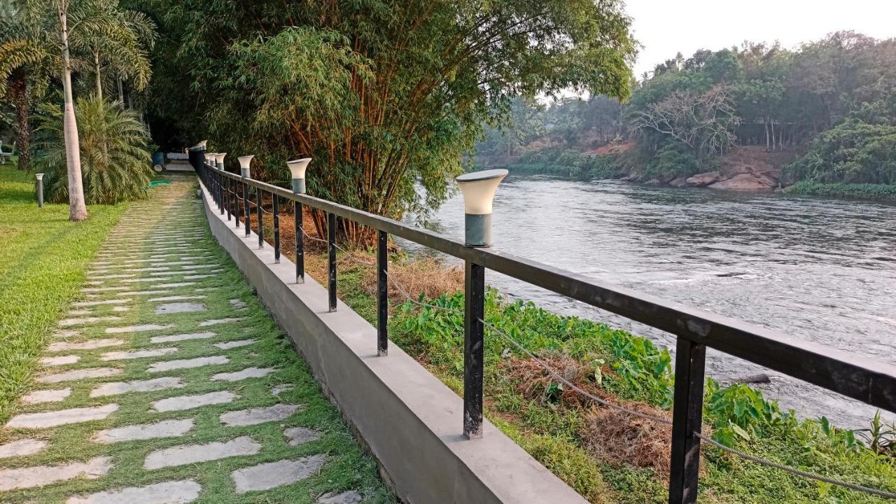 River Terrace Resort&Spa Kochi Bagian luar foto