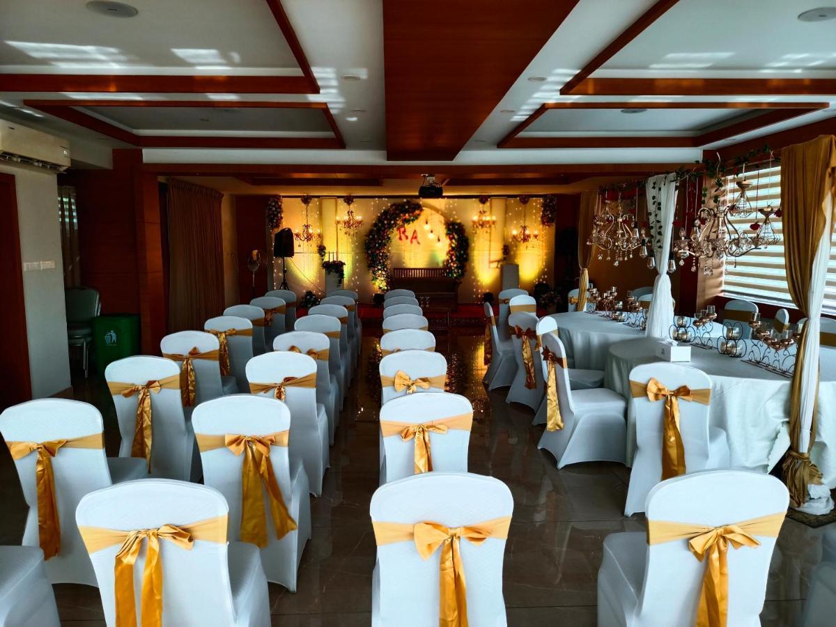 River Terrace Resort&Spa Kochi Bagian luar foto